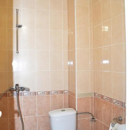 Хотел Семеен хотел Къщата Девин