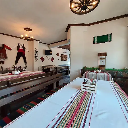 Hotel Семеен Хотел Къщата Devin