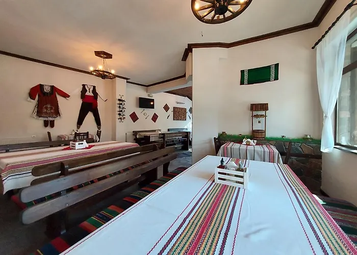 Hotel Семеен Хотел Къщата Devin